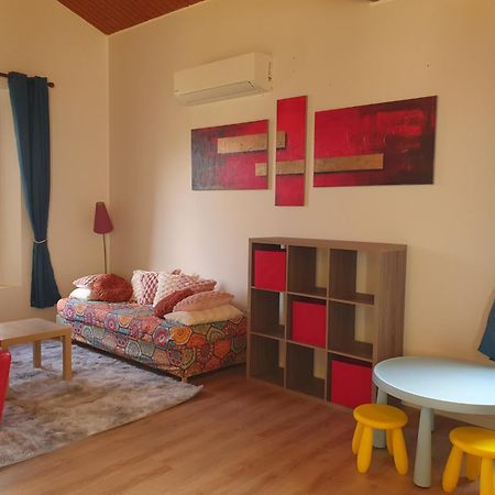 Maison Avec Piscine Location De Vacances Ferme Pedagogique Du Dolmen Le Pouget المظهر الخارجي الصورة